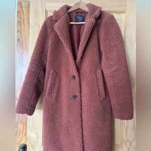 Barely Worn Perfect Condition A&F Teddy Long Coat. Size XS
